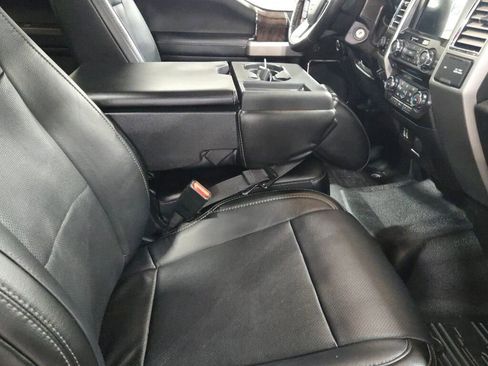 Used 2017 Ford F350 Lariat w/ Chrome Package image 7