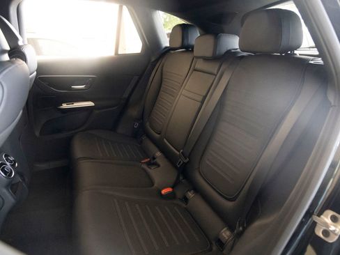Used 2026 Mercedes-Benz GLC 300 image 19