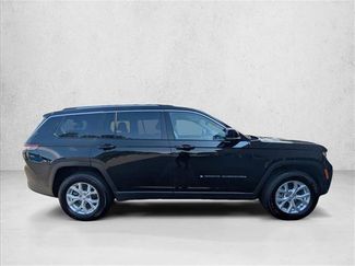 Used 2023 Jeep Grand Cherokee L Limited w/ Trailer Tow Group (B) AWD/4WD video 4