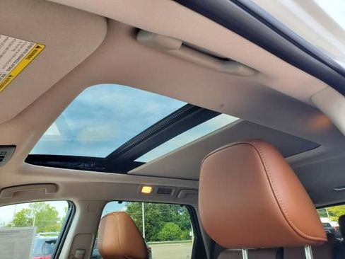 New 2025 Nissan Pathfinder Platinum w/ Cargo Package image 19