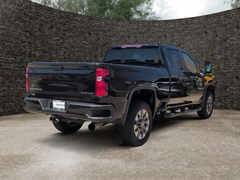 Used 2024 Chevrolet Silverado 2500 Custom w/ Custom Value Package AWD/4WD image 7