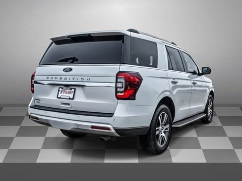 Used 2023 Ford Expedition Limited image 6