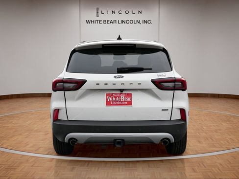 Used 2023 Ford Escape SE w/ PHEV Premium Package image 6