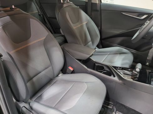Certified 2024 Kia Niro LX FWD image 10