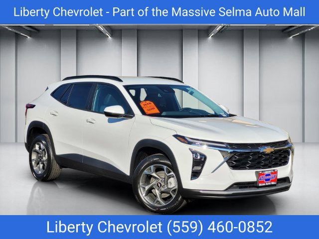 New 2026 Chevrolet Trax LT w/ LT Convenience Package FWD image 1