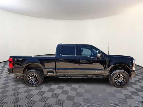 Used 2024 Ford F250 Lariat w/ Sport Appearance Package AWD/4WD image 5