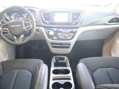 Used 2024 Chrysler Voyager LX FWD image 26