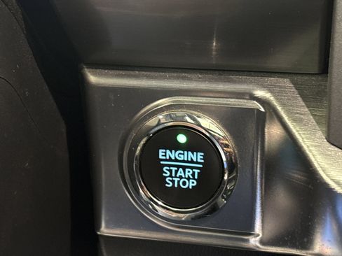 Used 2022 Ford F150 Lariat w/ Equipment Group 502A High image 23