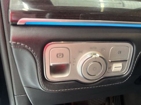 Used 2020 Mercedes-Benz GLE 580 4MATIC image 27