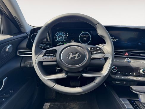 New 2026 Hyundai Elantra Limited FWD image 12