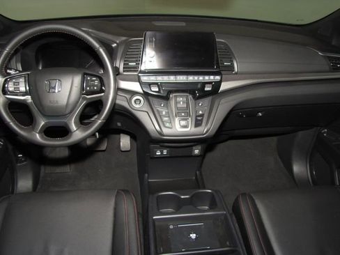 Certified 2025 Honda Odyssey Sport-L image 14