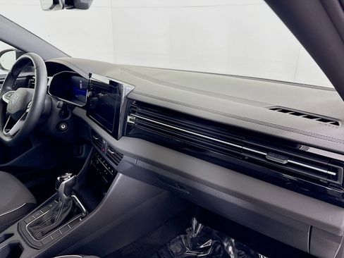 Used 2025 Volkswagen Jetta Sport image 26