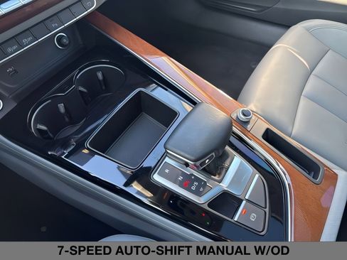 Used 2022 Audi A4 2.0T Premium w/ Convenience Package image 23