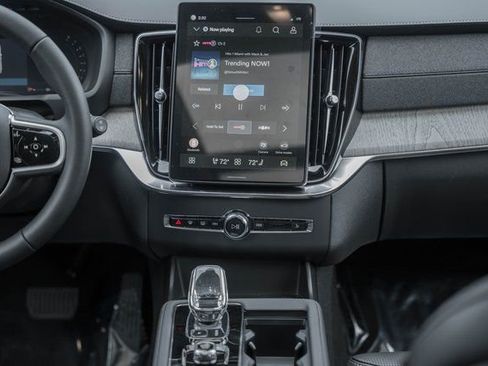 New 2026 Volvo XC90 B6 Ultra w/ Protection Package image 21