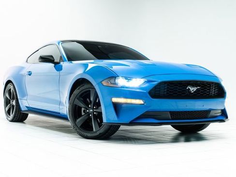 Used 2022 Ford Mustang Premium w/ Equipment Group 201A image 5