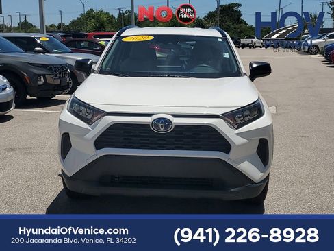 Used 2020 Toyota RAV4 LE AWD/4WD image 3