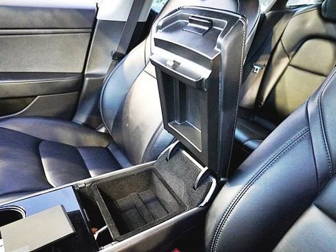 Used 2019 Tesla Model 3 Mid Range RWD image 45