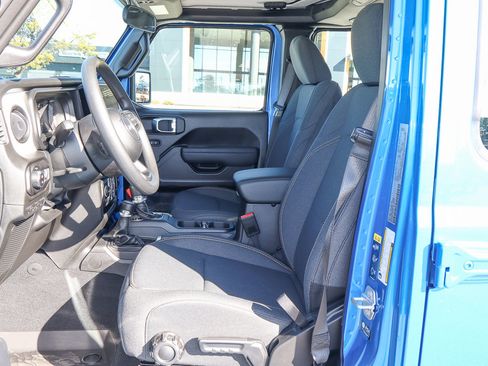 New 2026 Jeep Gladiator Sport image 12