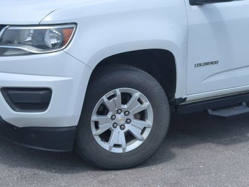 Used 2020 Chevrolet Colorado LT w/ Safety Package RWD image 2