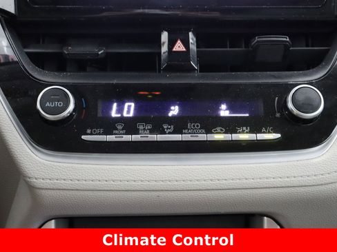 Used 2023 Toyota Corolla Cross LE image 19