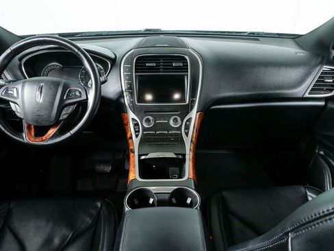 Used 2018 Lincoln MKX Reserve w/ Lincoln MKX Climate Package FWD image 20
