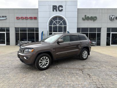 Used 2021 Jeep Grand Cherokee Laredo