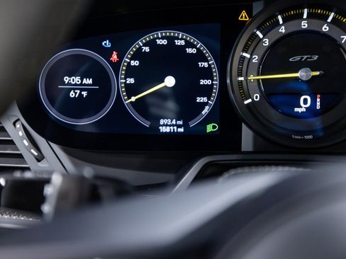 Used 2022 Porsche 911 GT3 image 40