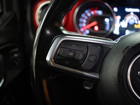 Used 2022 Jeep Wrangler Unlimited Rubicon AWD/4WD image 25