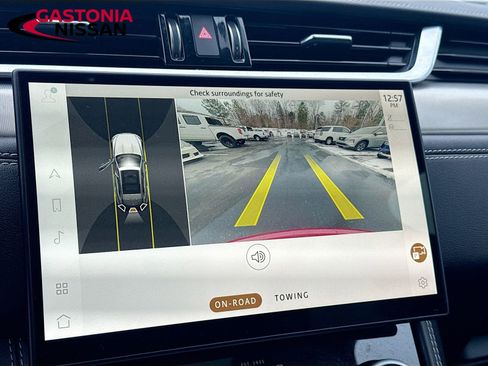 Used 2024 Jaguar F-PACE R-Dynamic S image 18