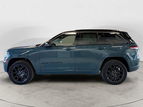 New 2026 Jeep Grand Cherokee Summit AWD/4WD image 2