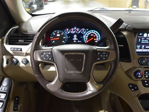 Used 2017 GMC Yukon Denali w/ Open Road Package image 22