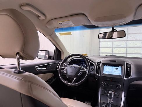 Used 2017 Ford Edge SEL w/ Equipment Group 201A AWD/4WD image 25