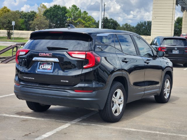 Used 2024 GMC Terrain SLE AWD/4WD image 7