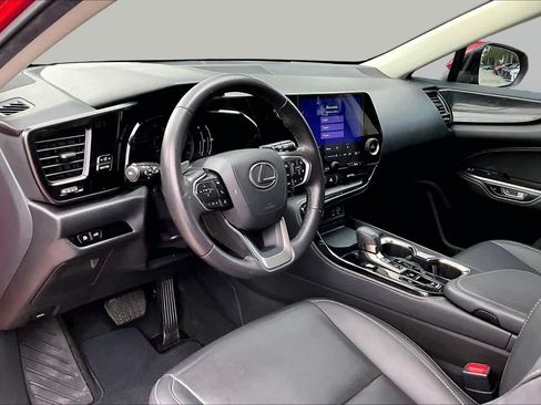 Used 2024 Lexus NX 250 FWD w/ Towing Package (2000 Lbs) image 18