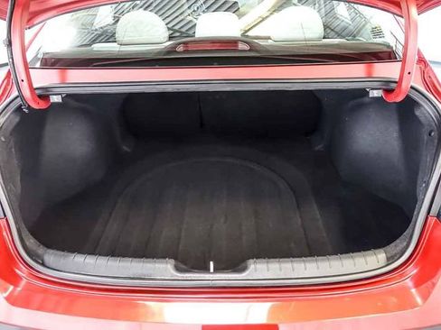Used 2024 Hyundai Elantra Limited FWD image 30