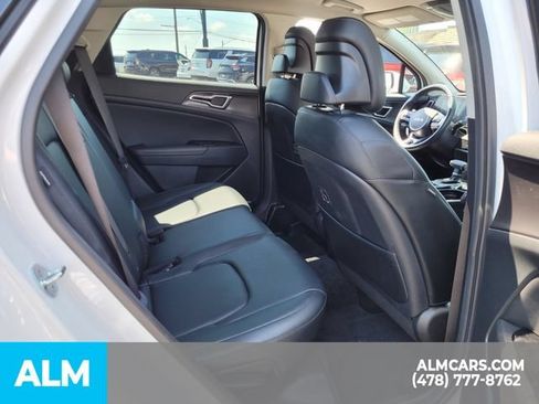Used 2024 Kia Sportage EX FWD image 12