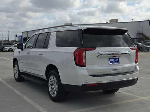 Used 2024 GMC Yukon XL SLT image 6