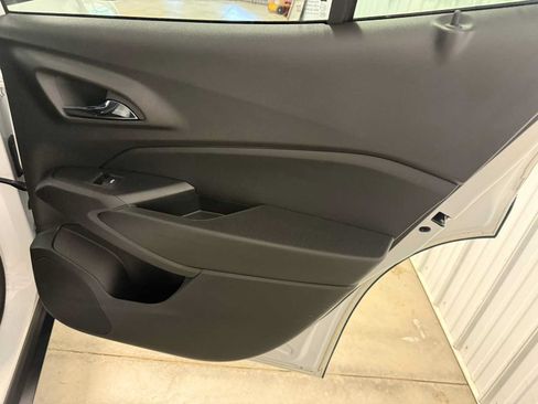 Used 2024 Chevrolet Trax RS FWD image 25