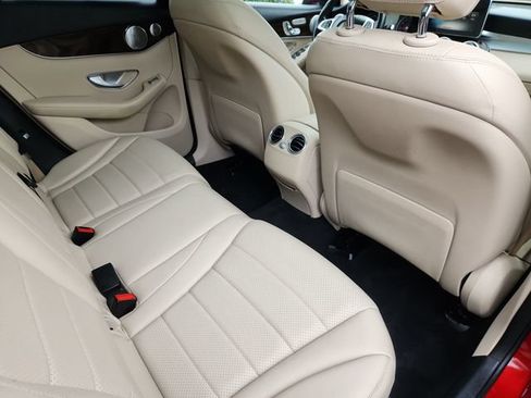 Used 2016 Mercedes-Benz GLC 300 4MATIC image 28