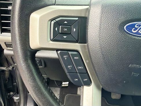 Used 2020 Ford F250 Lariat image 35