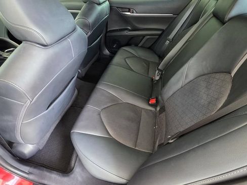 Used 2020 Toyota Camry XSE FWD image 10