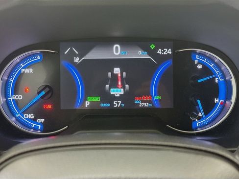 Used 2025 Toyota RAV4 XLE image 13