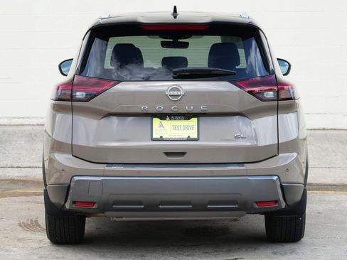 Used 2024 Nissan Rogue SL w/ SL Premium Package FWD image 51