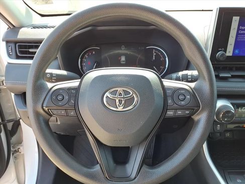 Used 2025 Toyota RAV4 XLE FWD image 21