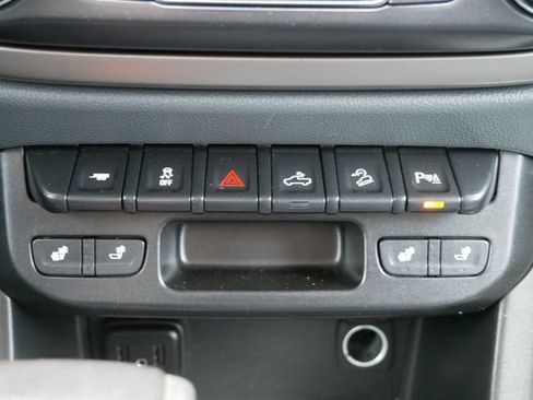 Used 2021 Chevrolet Colorado Z71 image 17