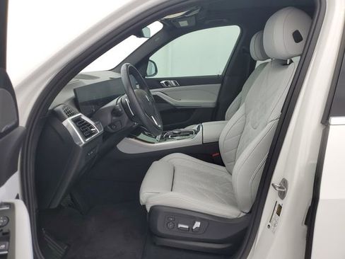Used 2024 BMW X5 sDrive40i w/ Premium Package RWD image 19