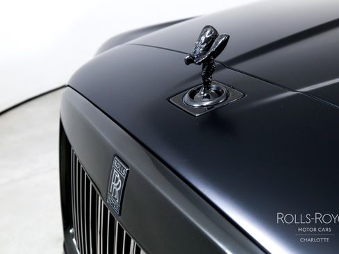 Used 2020 Rolls-Royce Cullinan Black Badge AWD/4WD image 45