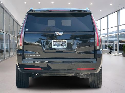 Used 2020 Cadillac Escalade ESV Luxury w/ Escalade Sport Edition RWD image 5