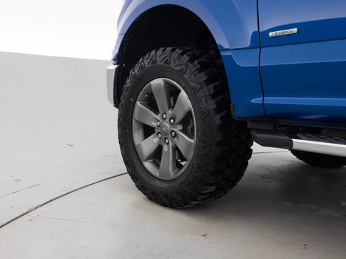 Used 2017 Ford F150 XLT w/ XTR Package image 17