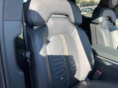 Used 2022 Rivian R1T Launch Edition image 78